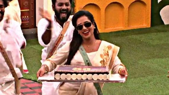 Bigg Boss Malayalam 3: Remya Panicker Re-Enters The House!