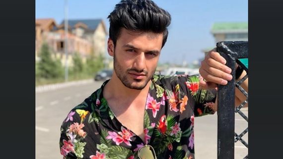 Sakib Khan From Roadies Revolution Quits Showbiz To Follow Religious Path; Shares Long Note