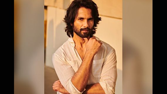 Shahid Kapoor To Turn Producer With A Series Based On Amish Tripathi's Novel?