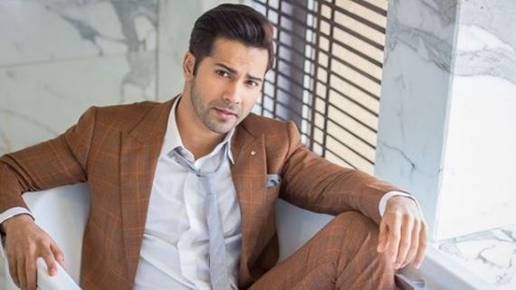 Happy Birthday Varun Dhawan: 5 Things About Him Which Makes Us Sing 'Manma Emotion Jaage Re'