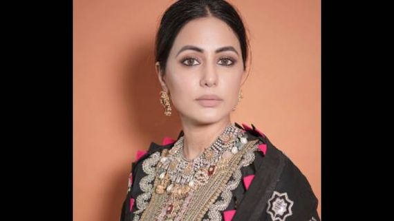 Hina Khan Fans Give Her A Perfect Birthday Gift; Find Out What