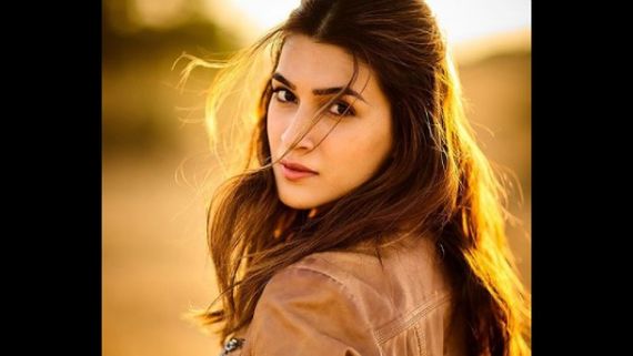 Kriti Sanon Shares A Heartfelt Video About People Showcasing Their Humanity Amidst The COVID-19 Second Wave