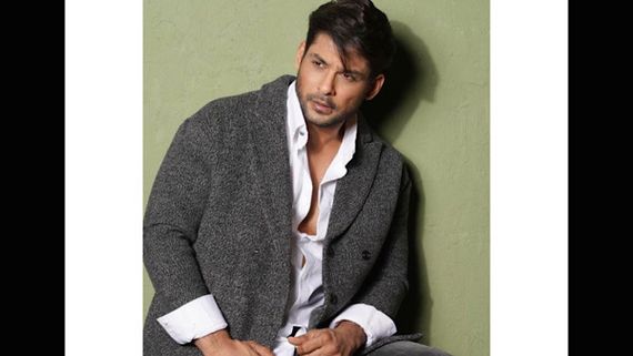 Sidharth Shukla's Latest Gesture For A Fan's COVID-19 Positive Mother Will Melt Your Heart