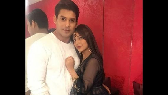 Shehnaaz Gill Blushes After A Fan Roots For 'SidNaaz' In Her Live Session