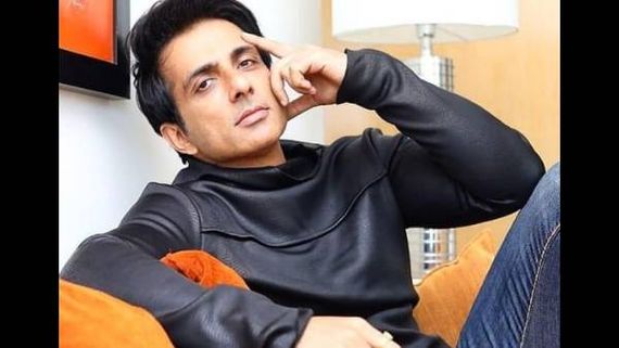 Sonu Sood Expresses Grief On Losing People He Was Trying To Save From The Pandemic, Says 'Feel Helpless'