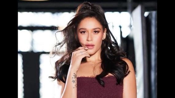 Anniversary Special: Krishna Shroff Reveals Who Is More Strict Between Jackie Shroff And Ayesha Shroff