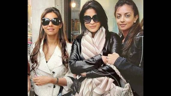 Maheep Kapoor Shares Throwback Picture With Seema Khan And Gauri Khan, Says 'Miss London In The Summer'