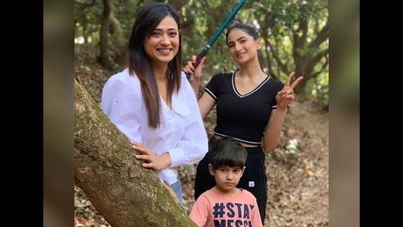 Shweta Tiwari's Daughter Calls Her The 'Best Parent' Amidst Her Row With Estranged Husband Abhinav Kohli