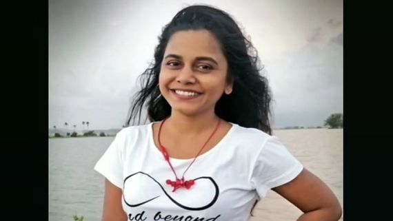 Hemangi Kavi Bashes Netizens For Trolling Her For Not Wearing Bra In Video; Shares Her Progressive Thoughts