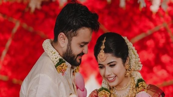 Sa Re Ga Ma Pa Keralam’s Keerthana SK Ties The Knot With Suraj Sathyan; See Beautiful Wedding Pictures