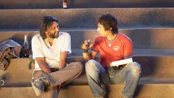 How Aamir Khan's Clause Helped Rakeysh Omprakash Mehra To Complete Rang De Basanti On Time!