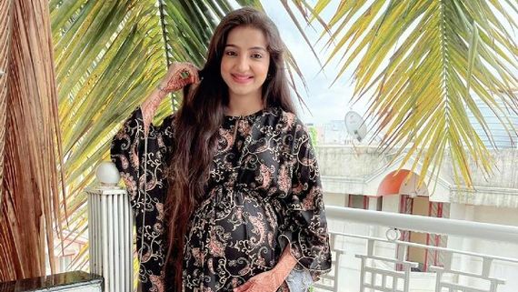 Pregnant Lovey Sasan Is Giving Tough Time With Unusual Choices To Hubby On Her Birthday