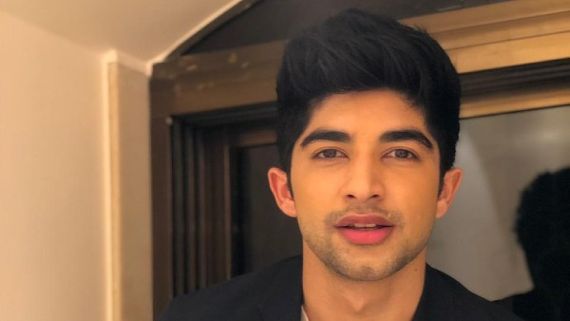 Nikhil Bhambri Gets Slapped Over 30 Times To Perfect A Shot For Punchhbeat 