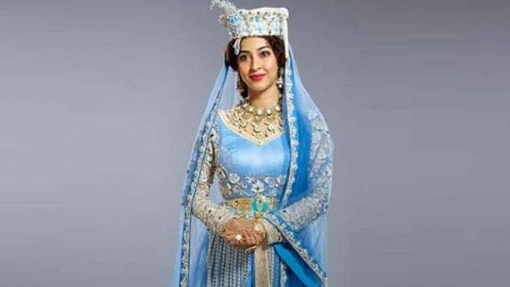 Dastaan-E-Mohabbat Salim Anarkali’s Sonarika Bhadoria Demands Her Pending Dues; Actress To Take Legal Action