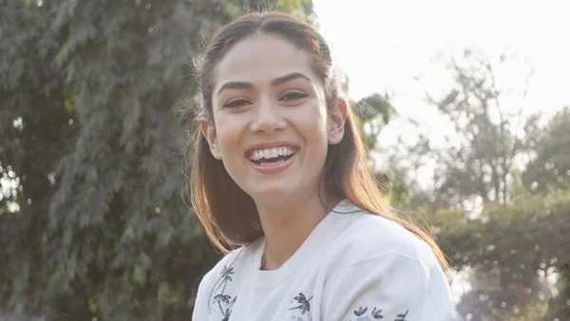 Mira Rajput Reveals Why She Won't Dump Her Cracked Smartwatch: Works Fine & Knows The Beat Of My Heart
