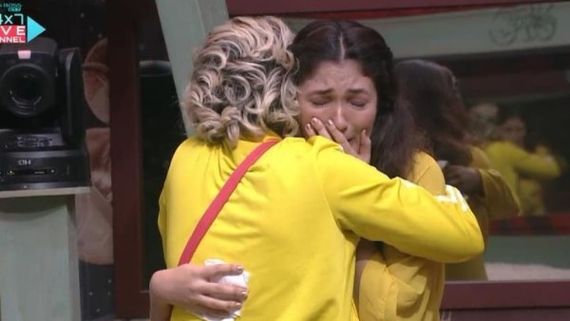 Bigg Boss OTT: Ridhima Pandit Cries Inconsolably Remembering Late Mom While Revealing Story Behind Her Tattoo