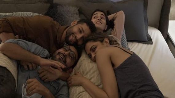 Deepika Padukone Wraps Up Shakun Batra's Untitled Film, Takes To Social Media To Share Glimpses!