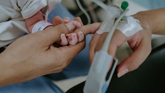 Aparshakti Khurana Shares An Adorable Picture Of His Newborn Daughter Arzoie, Calls It 'Happy Love Triangle'