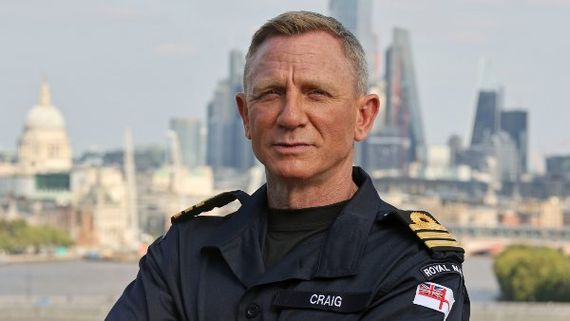 Daniel Craig Receives Star On Hollywood Walk Of Fame: Absolute Honour To Be Walked All Over In Hollywood