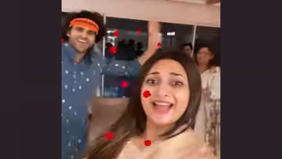 KKK 11 Finalist Divyanka Tripathi & Her Hubby Vivek Dahiya’s Ganpati Visarjan Dance Video Goes Viral