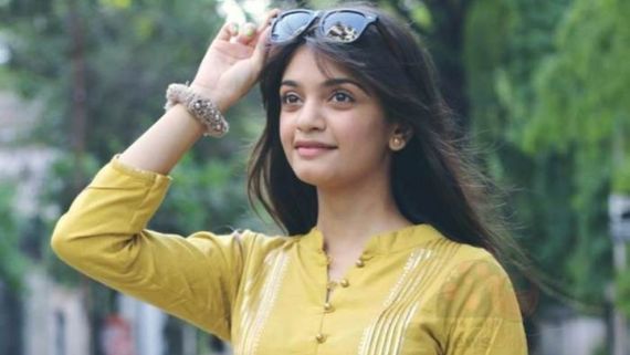 Actress Ishwari Deshpande And Her Friend Shubham Dadge Dies In A Car Accident