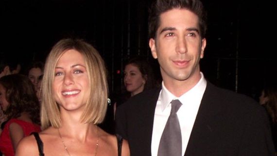 Jennifer Aniston Opens Up About Dating Rumours With David Schwimmer, Calls Them 'Bizzare'