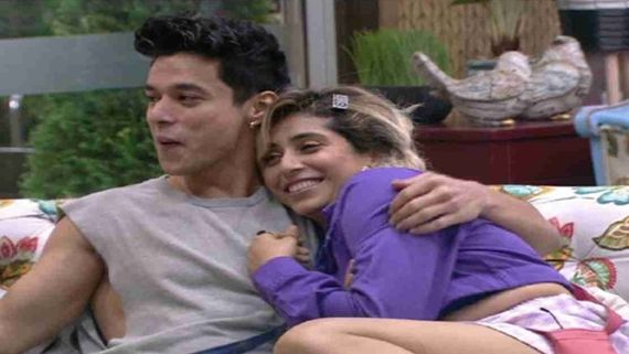 Bigg Boss OTT’s Pratik Sehajpal & Neha Bhasin React To Social Media Trolls On Their Bond; Read Statements