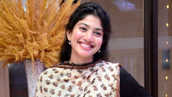 Sai Pallavi Reveals That She Did Not Kiss Naga Chaitanya In Love Story