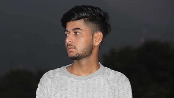 Aariz Khaleeq Aspires To Do Big In His Chosen Domain Of Music As He Plays It Smooth And The Best 