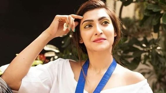 Bigg Boss 5 Tamil: Akshara Reddy To Get A Red Card This Week?