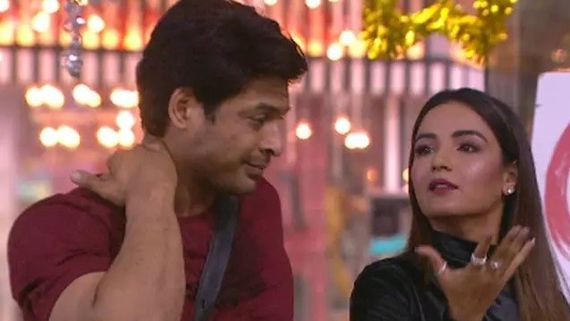 Jasmin Bhasin Gets Teary-Eyed As She Remembers Sidharth Shukla; Says ‘That Loss Has Really Affected Me’