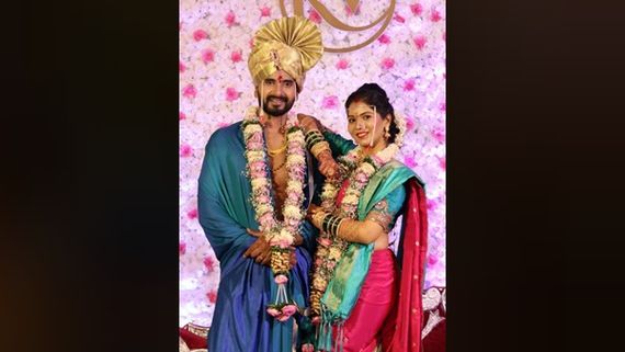 Vijay Andalkar Ties The Knot With His Lagnachi Wife Weddingchi Bayko Co-Star Rupali Zankar; See Pics