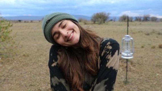 Alia Bhatt Shares Pics Of Herself Clicked By Ranbir Kapoor, Says 'Flexing My Boyfriend's Photography Skills'