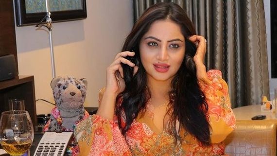 Arshi Khan Expresses Her Views On Tejasswi & Karan's Relationship; Refuses To Comment On Rakhi Sawant's Game