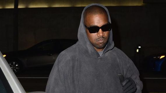 Kanye West Wants A Percentage Of Money Paparazzi Are Making By Taking His Pictures