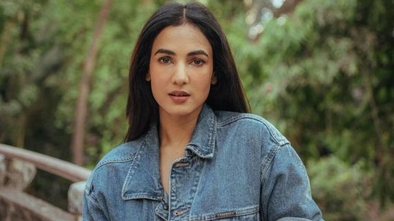 The Ghost: Not Jacqueline Fernandez But Sonal Chauhan To Play The Lead In Nagarjuna Akkineni’s Next! 