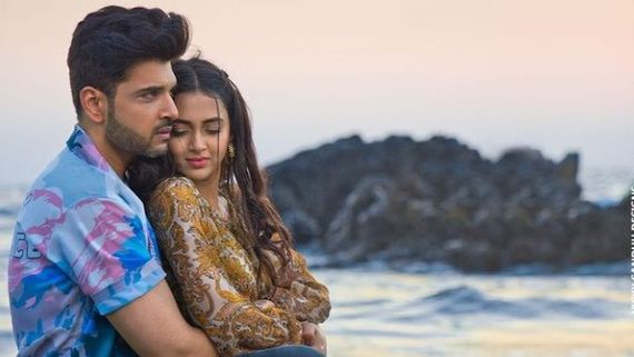 Tejasswi Prakash & Karan Kundrra Reveal Poster Of Their 1st Music Video Rula Deti Hai & Fans Can't Keep Calm