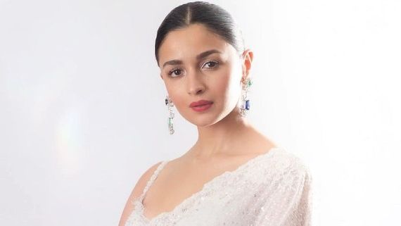 Gangubai Kathiawadi's New Song Meri Jaan: Alia Bhatt Sets New Benchmark For Marvellous Acting