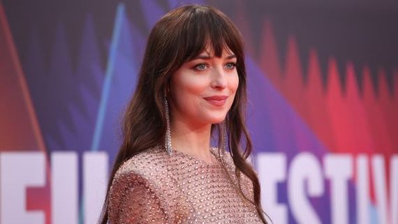 Dakota Johnson In Talks To Join Sony-Marvel Universe For Spider-Man Spinoff Madame Web