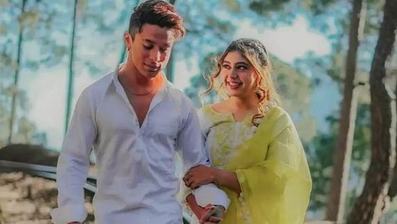 Pratik Sehajpal Says ‘Naina Mere’ Is Close To His Heart; Fans Trend ‘Naina Mere Ft Pratik Niti’ On Twitter
