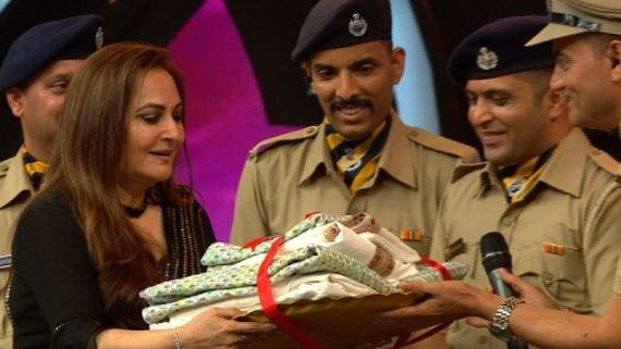 Hunarbaaz: Veteran Actor Jaya Prada Brings A Special Gift For Police Band ‘Harmony Of The Pines'