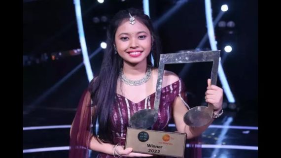 Sa Re Ga Ma Pa Grand Finale Winner: Neelanjana Ray Bags The Coveted Trophy, Takes Home Rs 10 Lakh Prize Money
