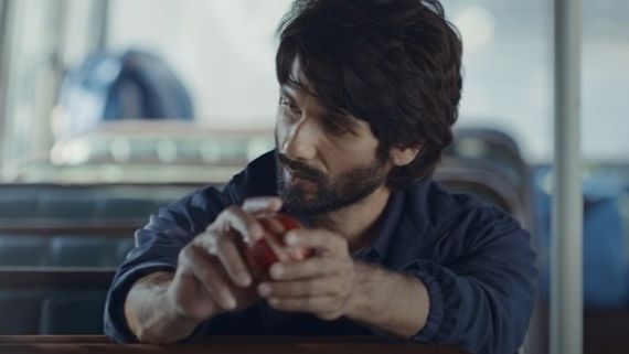 Jersey Movie Review: Shahid Kapoor Plays 'Dil Khol Ke' And Delivers One Of His Best Knocks On Screen