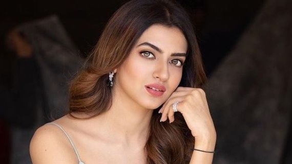 Kashika Kapoor Says She's Being Targeted By Pratik & His Fans; Claims 'He's Paid Good Amount To Ruin My Name'