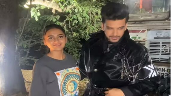 Tejasswi Prakash Spotted With Karan Kundrra Outside Lock Upp Sets; Paparazzi Says ‘Yeh Jodi Aag Laga Rahi Hai’