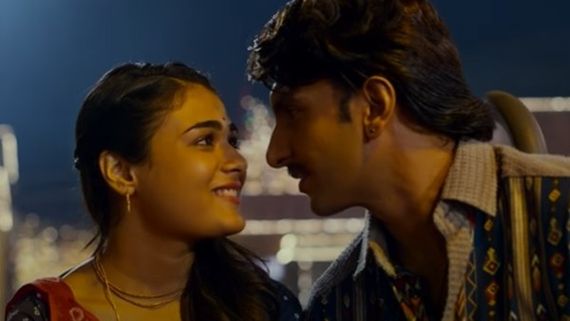 Jayeshbhai Jordaar Movie Review: Ranveer Singh Makes Your Heart Go Boom In A Not-So-Jordaar Film