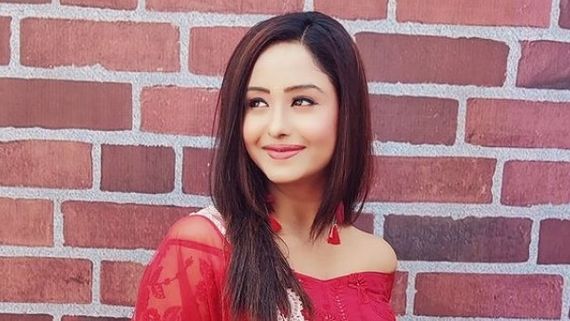 Kumkum Bhagya's Tina Philip Says She Has Been Getting Trolled & Gets Some Nasty Comments Which Are Disturbing