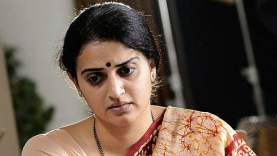 Pavithra Lokesh Files Police Complaint Against Culprits Who Created Her Fake Profiles on FB!