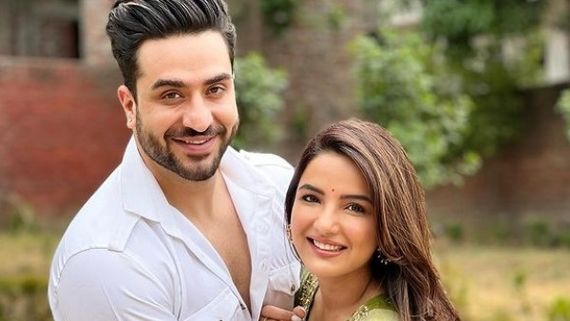 Jasmin Bhasin Says She Waited For Aly Goni For 3 Years; Reacts To Wedding Rumours