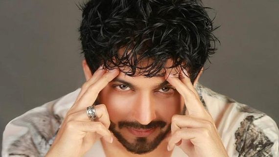 Kundali Bhagya Fame Dheeraj Dhoopar Signs New Show Named Sherdill Shergill Opposite Surbhi Chandna